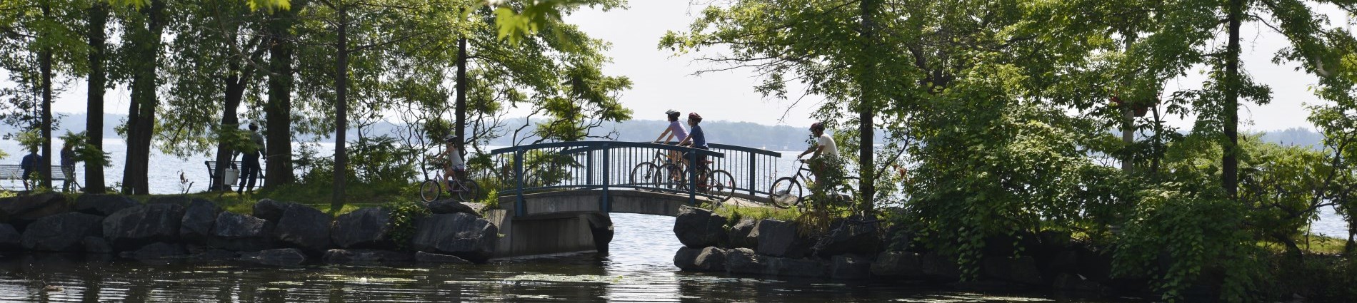 Image of bikers on Riverside trail