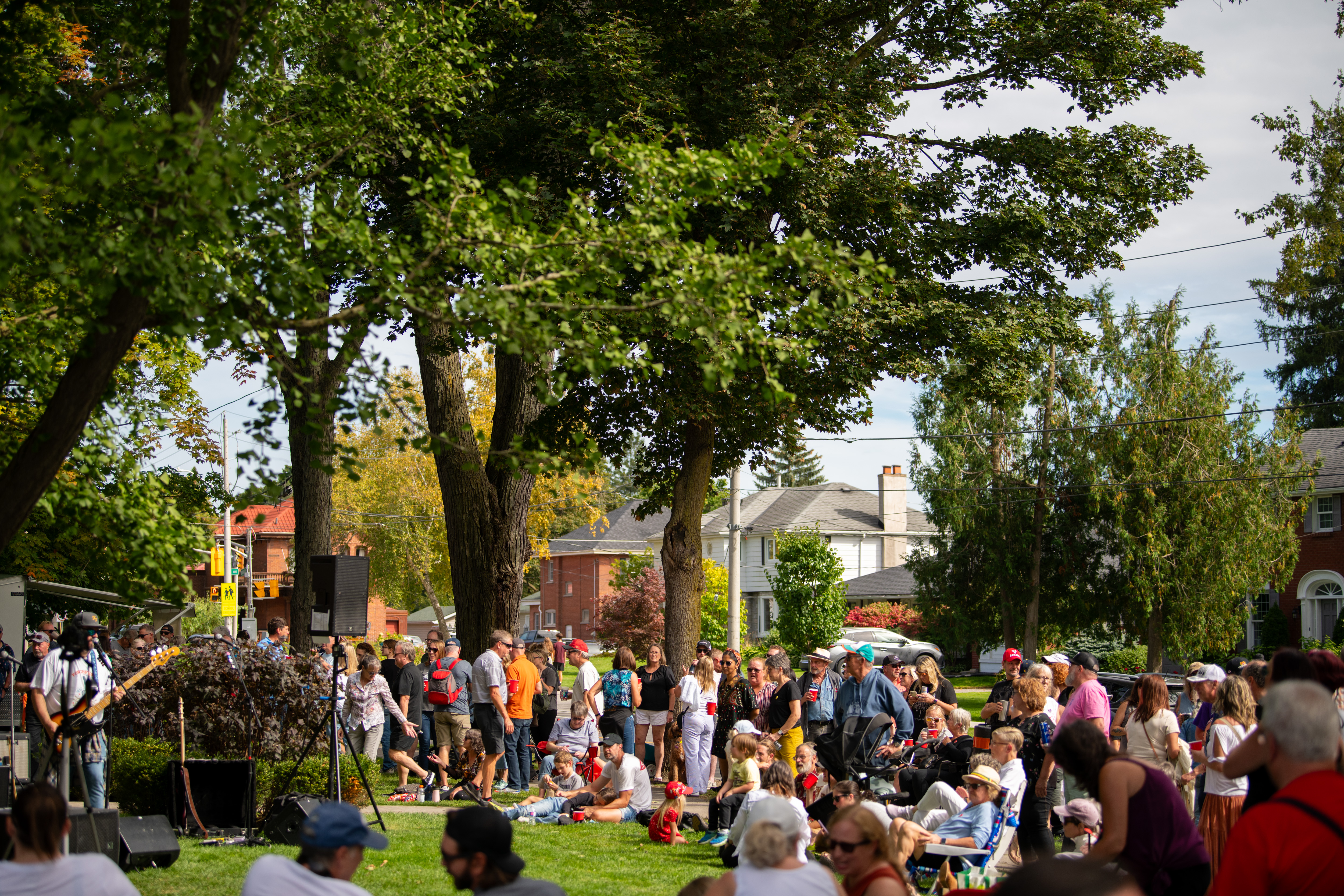Group of people at West Zwick's Park event