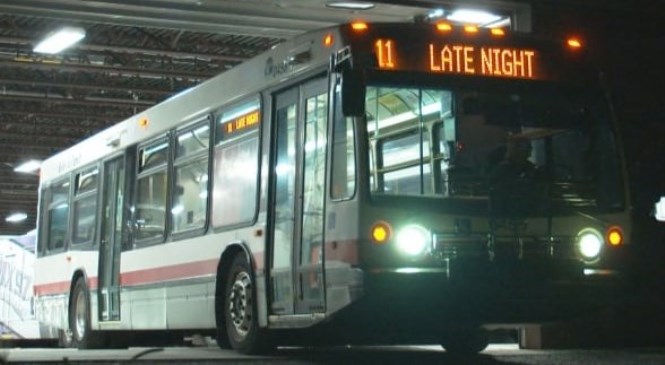Image of bus at night