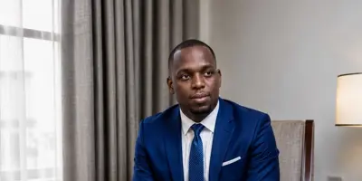 Dr. Uyi Namuna